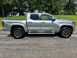 Used 2024 Toyota Tacoma SR5 image 4