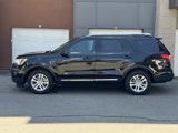 Used 2018 Ford Explorer XLT image 2