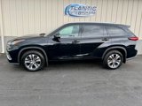 Used 2020 Toyota Highlander XLE image 2