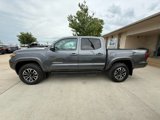Used 2022 Toyota Tacoma TRD Sport image 4