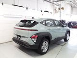 Used 2024 Hyundai Kona SE image 3
