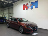 Used 2025 Nissan Altima 2.5 SV image 2