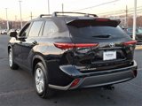 Certified 2023 Toyota Highlander LE image 5