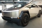 Used 2024 Tesla Cybertruck AWD Crew Cab image 3