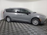 New 2025 Chrysler Pacifica Select image 5