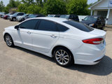 Used 2017 Ford Fusion SE image 3
