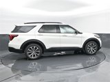 New 2025 Ford Explorer ST-Line image 4