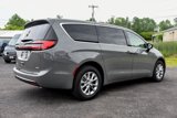 New 2025 Chrysler Pacifica Select image 3