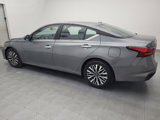 Used 2023 Nissan Altima 2.5 SV image 3