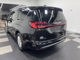 New 2025 Chrysler Pacifica Select image 2
