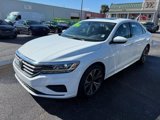 Used 2022 Volkswagen Passat 2.0T SE image 3
