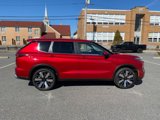 New 2025 Mitsubishi Outlander SE image 4