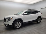 Used 2023 GMC Terrain SLE w/ Driver Convenience Package image 2