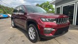 Used 2022 Jeep Grand Cherokee Limited image 3