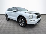 New 2025 Mitsubishi Outlander SE image 3