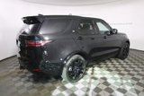 Used 2024 Land Rover Discovery Dynamic SE image 2