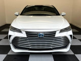 Used 2020 Toyota Avalon Limited image 2