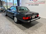 Used 1988 Mercedes-Benz 560 SL image 3