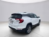 Used 2024 GMC Terrain SLT image 4