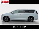 Certified 2022 Chrysler Pacifica Touring-L w/ Uconnect Theater Family Group image 4
