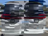 New 2025 Chrysler Pacifica Select image 4