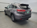 Used 2019 Toyota Highlander XLE image 5