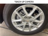 Used 2023 Chevrolet Equinox LS w/ LS Convenience Package image 2