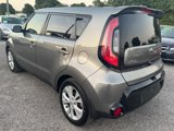 Used 2016 Kia Soul + image 5