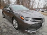 Used 2018 Toyota Camry image 2