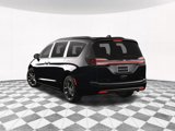 New 2025 Chrysler Pacifica Limited image 5