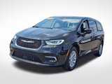 Certified 2023 Chrysler Pacifica Touring-L image 5