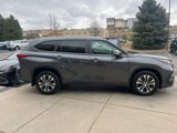 Used 2023 Toyota Highlander XLE image 5