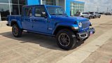 Used 2023 Jeep Gladiator Overland image 2