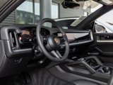 Certified 2025 Porsche Cayenne image 4