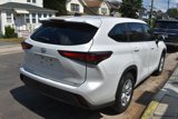 Used 2024 Toyota Highlander LE image 6