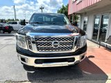 Used 2019 Nissan Titan SV w/ SV Convenience Package image 2