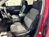 Used 2020 Chevrolet Traverse LT image 2