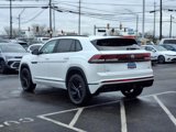 New 2025 Volkswagen Atlas Cross Sport SEL R-Line image 4
