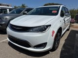 Used 2018 Chrysler Pacifica Limited w/ Advanced Safetytec Group image 2