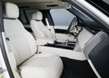 New 2025 Land Rover Range Rover SE image 3