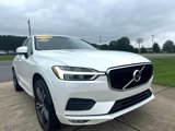 Used 2019 Volvo XC60 T5 Momentum w/ Multimedia Package image 2