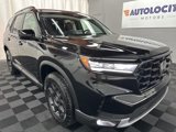 Used 2025 Honda Pilot TrailSport image 2