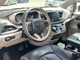Used 2017 Chrysler Pacifica Limited w/ UConnect Theater Package image 4