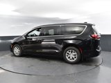 New 2026 Chrysler Pacifica Select image 5