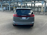 Used 2022 Chrysler Pacifica Touring-L image 5