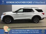 Certified 2022 Ford Explorer XLT w/ Equipment Group 202A image 2