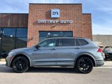 Used 2022 Volkswagen Tiguan SE R-Line image 3