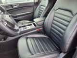 Used 2023 Ford Edge SEL w/ Convenience Package image 3