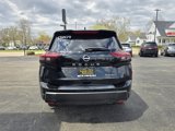 Used 2024 Nissan Rogue SV w/ SV Premium Package image 6