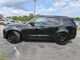 Used 2024 Land Rover Discovery Dynamic SE image 3